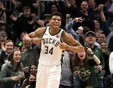 澳门威尼斯人娱乐城_雄鹿分大胜开拓者，字母哥神勇砍下分