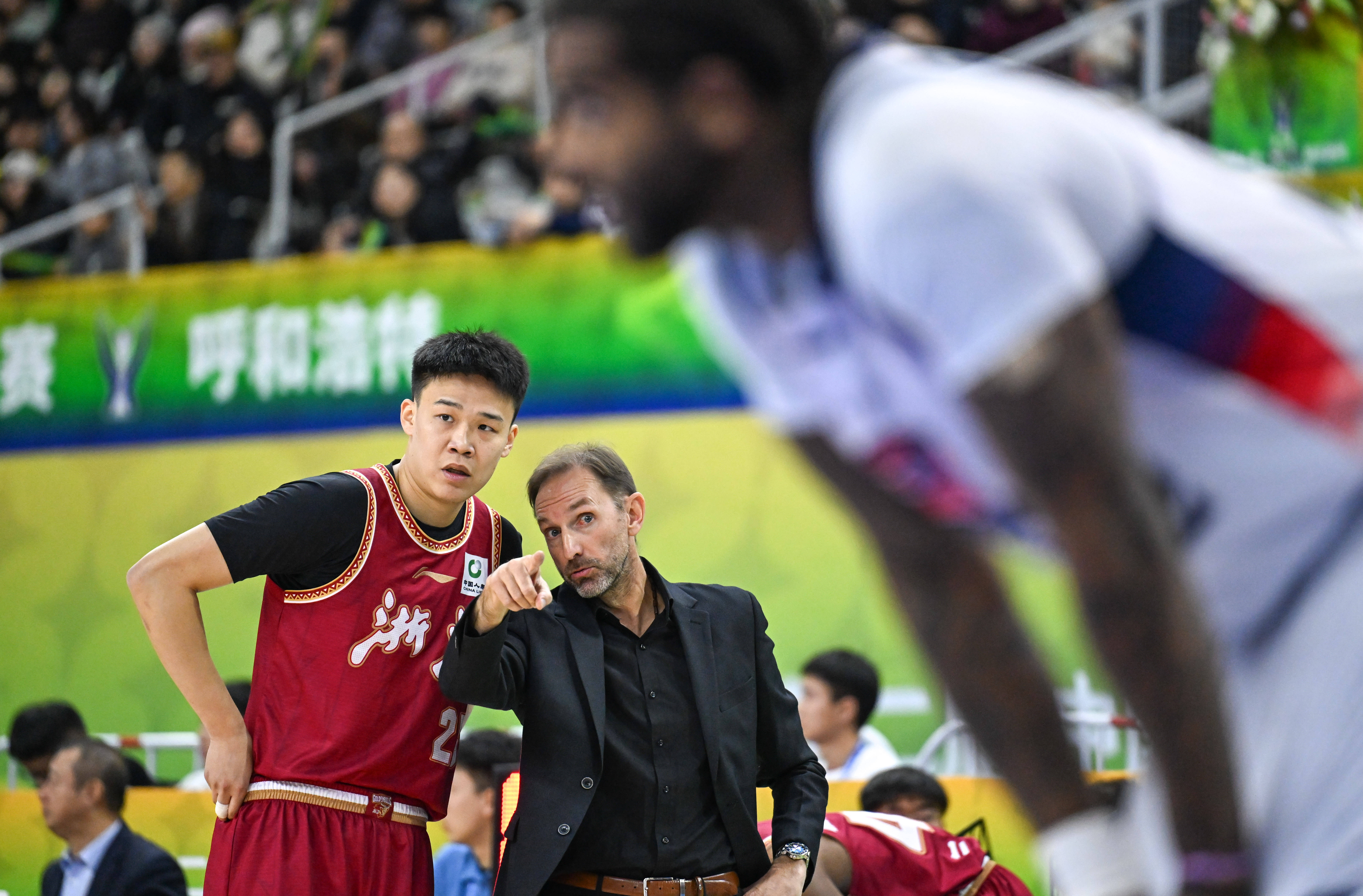 威尼斯人官网入口_浙江稠州金租CBA战胜广州龙狮，吴前外线命中(浙江稠州金租队赛程)